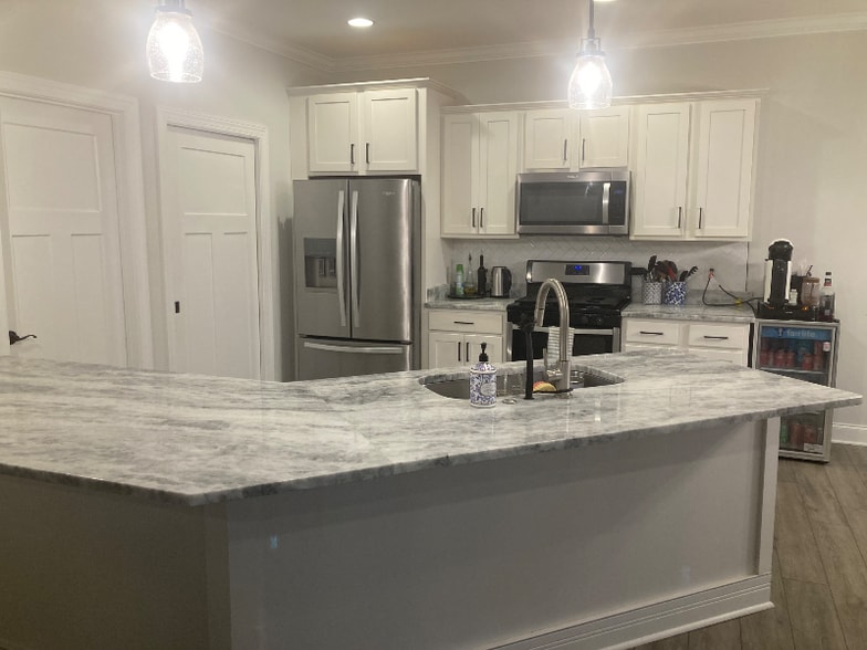 Building Photo - 108 Celtic Ct