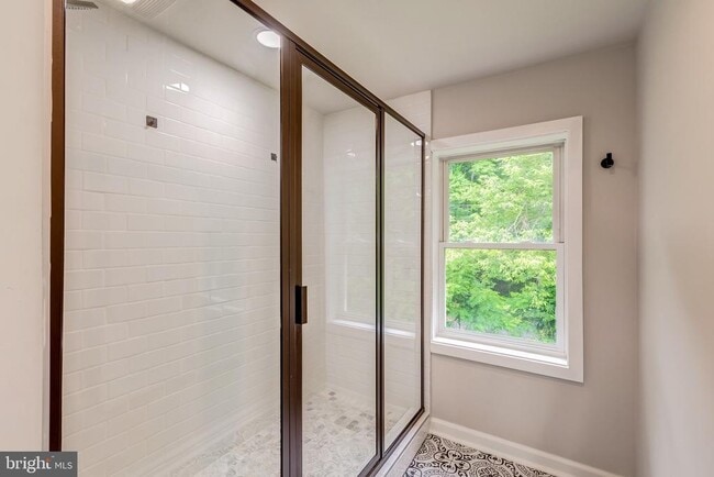 Building Photo - 24436 Lenah Rd