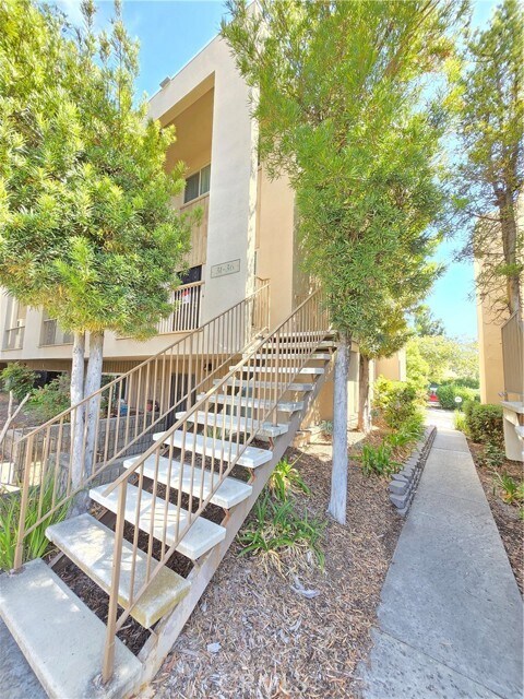 Building Photo - 5700 Baltimore Dr
