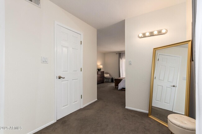 Building Photo - 4825 E Andora Dr