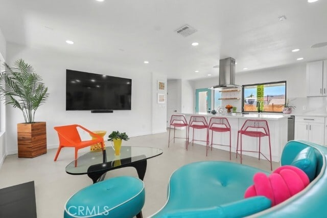 Building Photo - 3940 Cll San Antonio