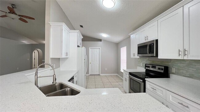 Building Photo - 3831 Cinnamon Fern Loop