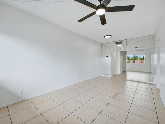 Building Photo - 6289 Lear Dr