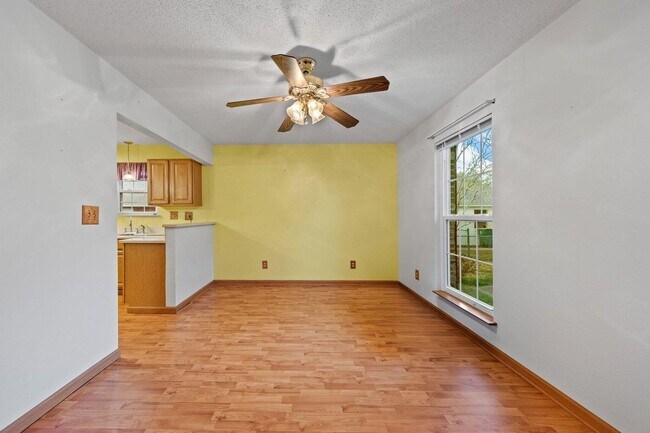 Building Photo - 122 Beach Dr
