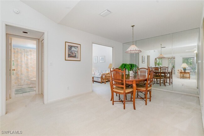 Building Photo - 4111 Lake Forest Dr