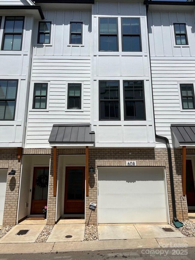 Building Photo - 608 Old Dominion Dr