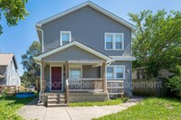 Building Photo - 601 N Sherman Dr