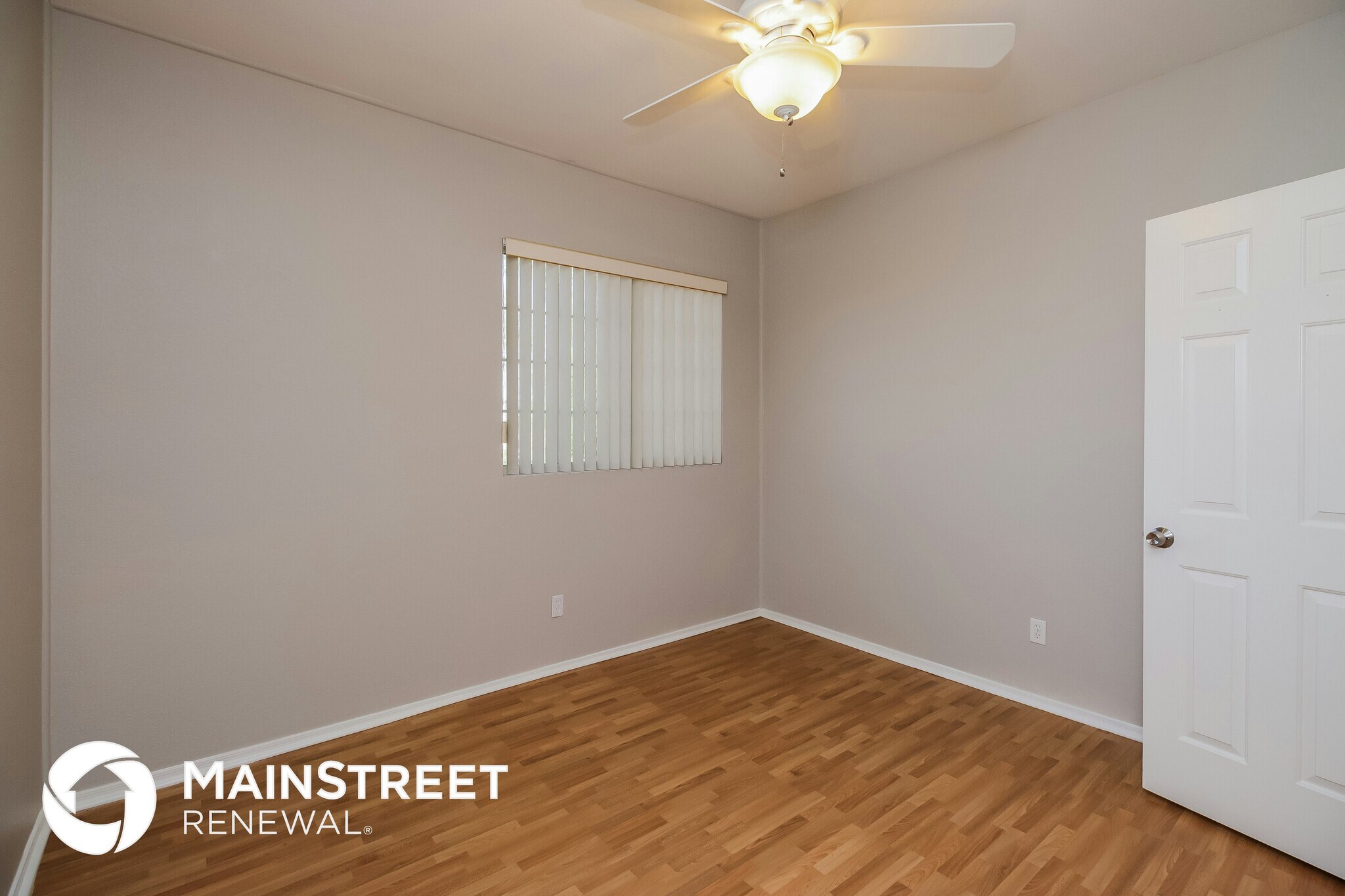 Building Photo - 875 W Spur Ave