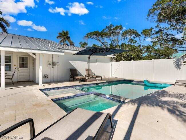 Building Photo - 784 11th St N