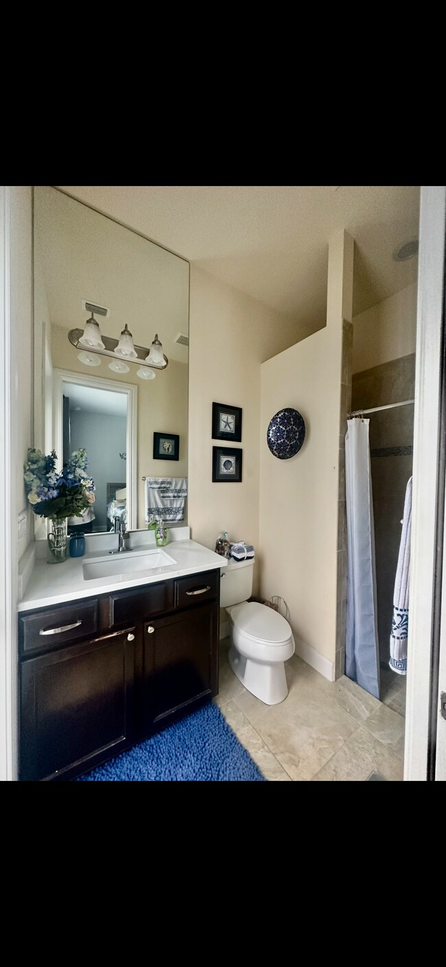 Building Photo - 1410 Vía Milanese