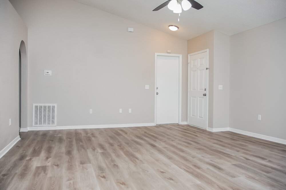 Building Photo - 1023 Brenton Leaf Dr