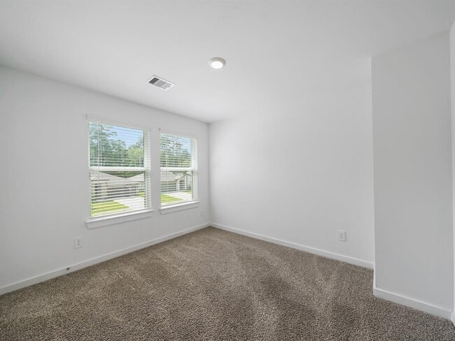 Building Photo - 14206 Wonder Lake Ln