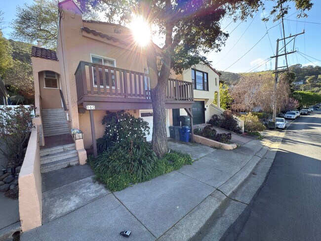 Primary Photo - 160 San Benito Rd
