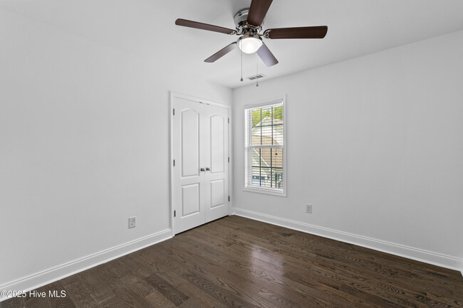 Building Photo - 104 Wild Blossom Dr