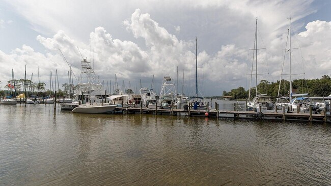 Building Photo - 87 Marina Cove Dr