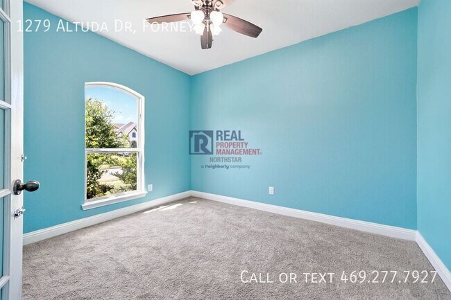 Building Photo - 1279 Altuda Dr
