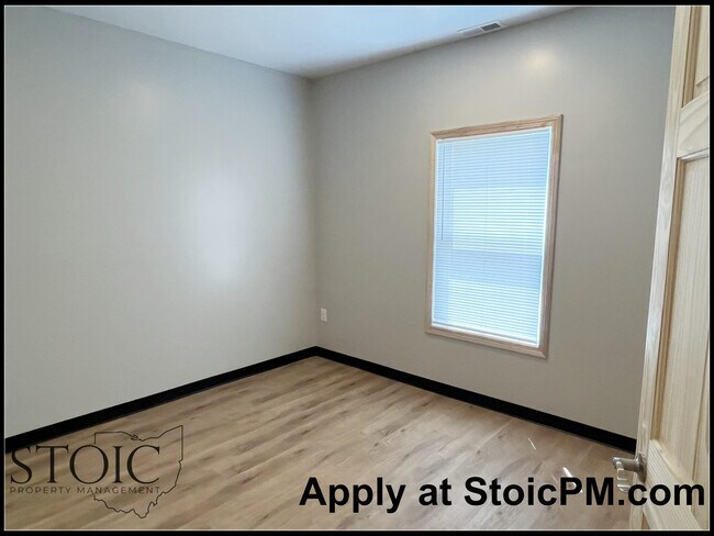 Building Photo - 224 Emmit Ave