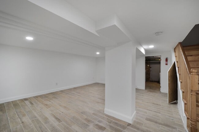 Building Photo - Sapcious Renovated Mt. Pleasant Home with ...