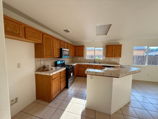 Building Photo - Newly Renovated 4-Bedroom, 2-Bathroom Home...
