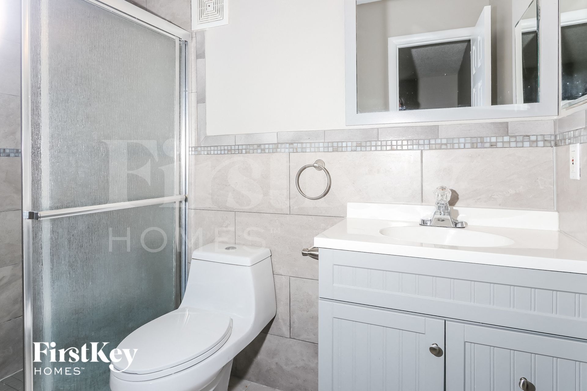 Building Photo - 650 NW Selvitz Rd