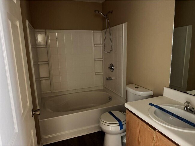 Building Photo - 3203 Fairington Ridge Cir