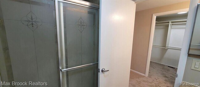 Building Photo - 7416 Azalea Ct