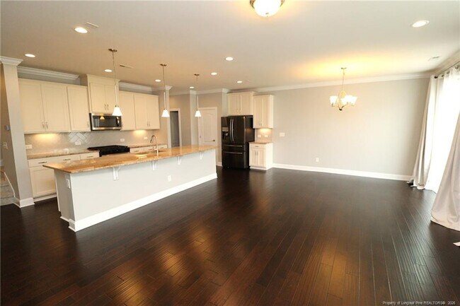 Building Photo - 410 Boscawen Ln