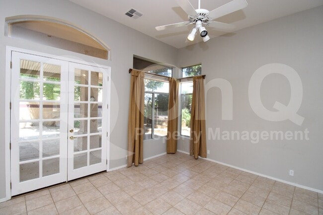 Building Photo - 5997 W Aurora Dr
