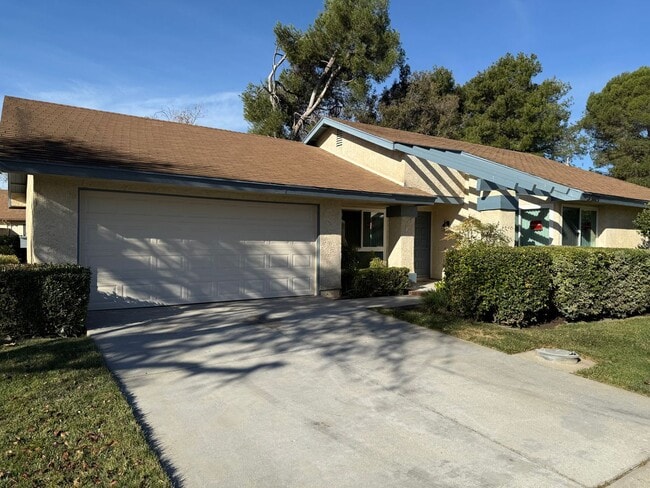 Building Photo - The Popular Freestanding El Dorado in Leisure Village