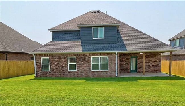 Building Photo - 3701 SW Ryegrass Rd