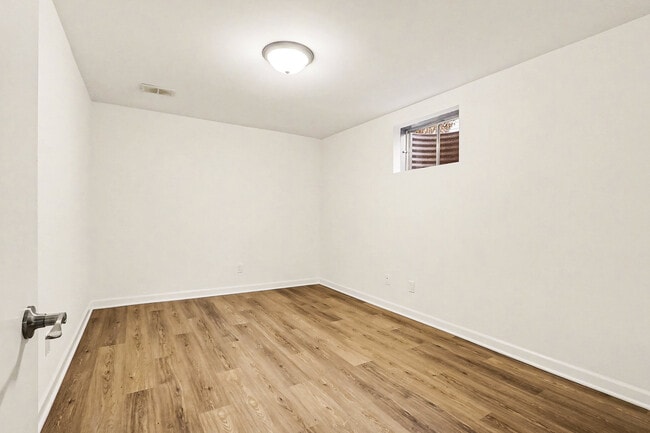 Building Photo - 408a Jackson St