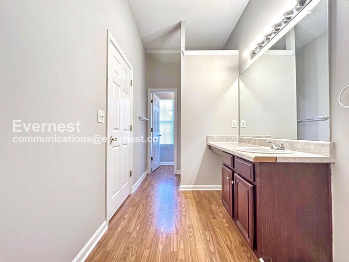 Building Photo - 6826 Derby Ave