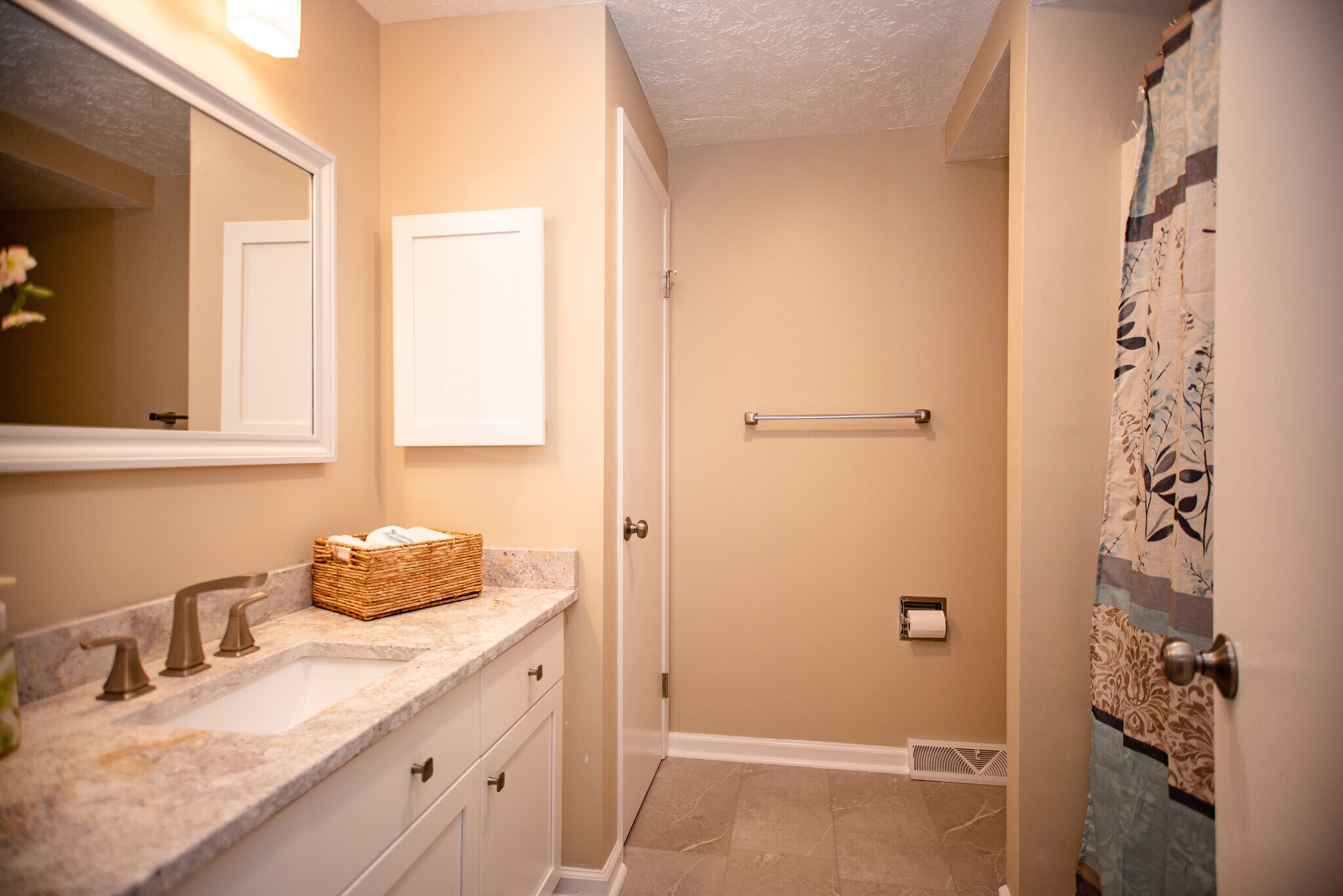 Building Photo - 837 Tollis Pkwy