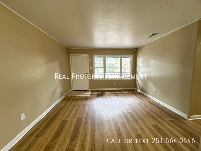 Building Photo - 6559 Athey Ct