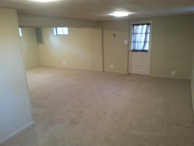 Building Photo - 2319 Stryker Ave