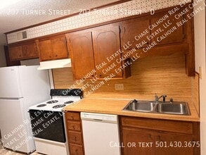 Building Photo - 207 Turner Ave