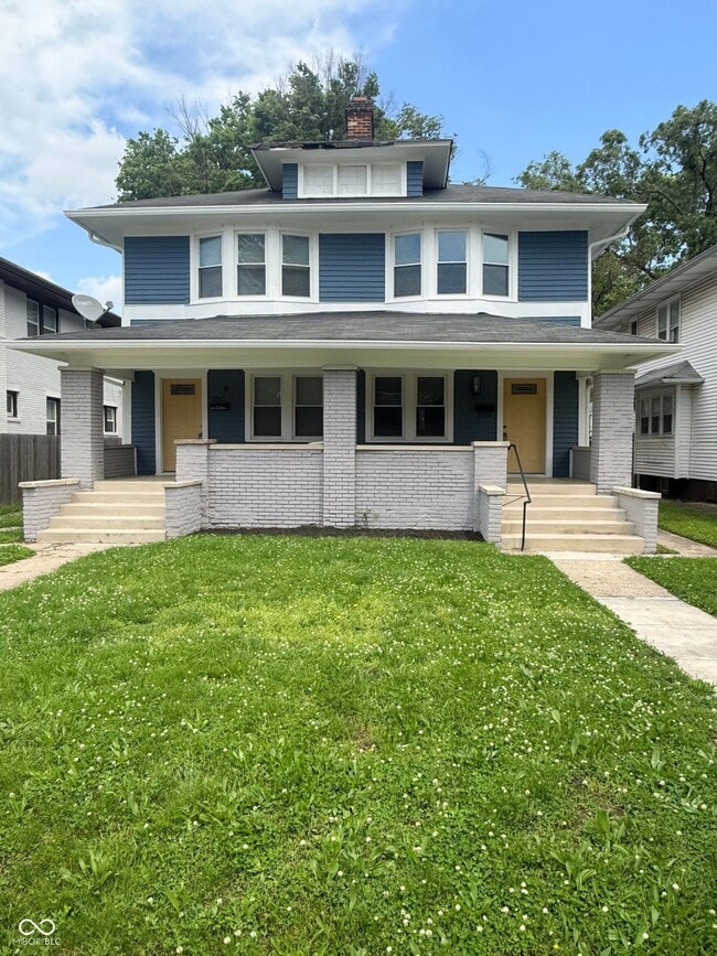 Building Photo - 3359 N College Ave