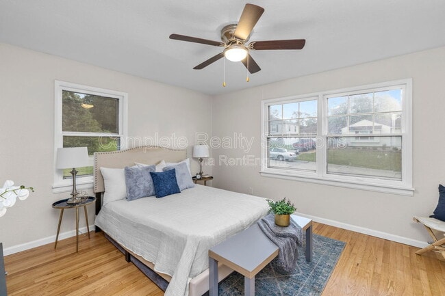 Building Photo - 9551 Cantwell Dr