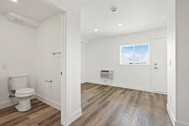 Floorplan - Eleven8 Apartments