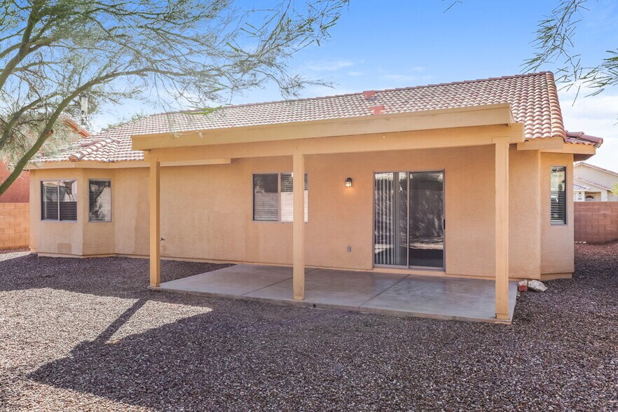 Building Photo - 3295 S Rainburst Pl