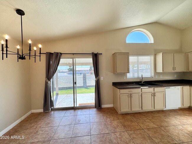 Building Photo - 1851 E Countrywalk Ln