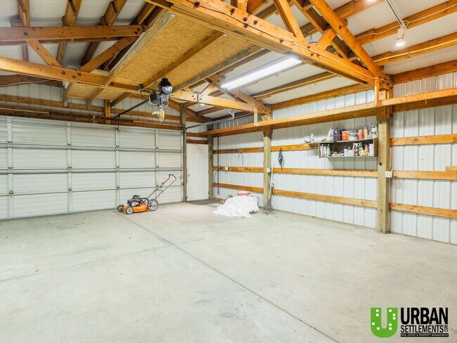 Building Photo - 4112 E 23rd Ave