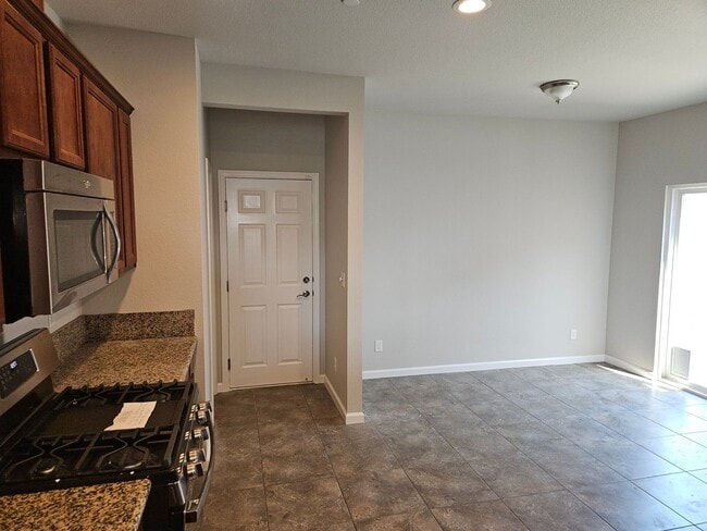 Building Photo - 675 Mission De Oro Dr