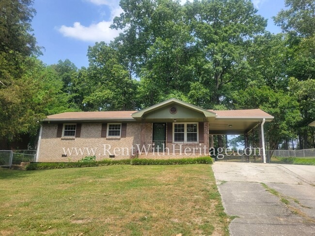 Building Photo - WOW! FANTASTIC RANCH TOTALLY UPDATED - LIKE BRAND NEW WITH ALL THE UPGRADES / ATTENTION TO DETAIL...