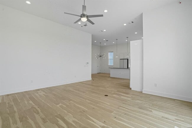 Building Photo - 5432 Agatha Cir