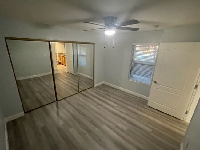 Building Photo - AWESOME 2 BEDROOM UPGRADED CONDO NEAR STRIP W/ RV PARKING!!!