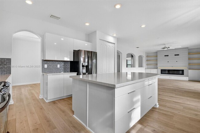 Building Photo - 7176 Sandgrace Ln