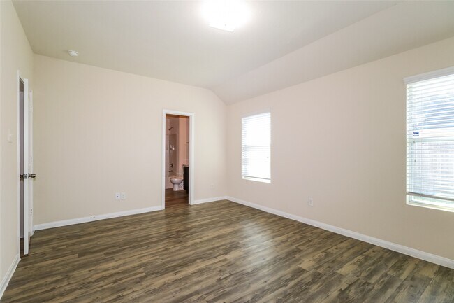 Building Photo - 2416 W Werrington Way