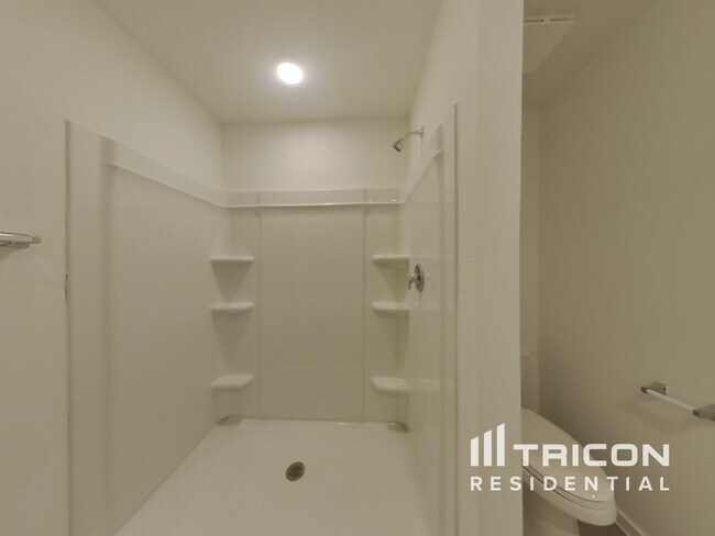 Building Photo - 3065 Dawn Sound Dr