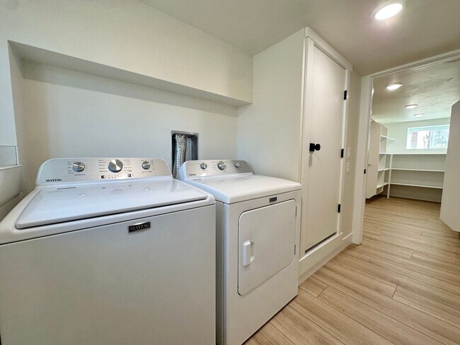 Building Photo - RR 156 Duplex